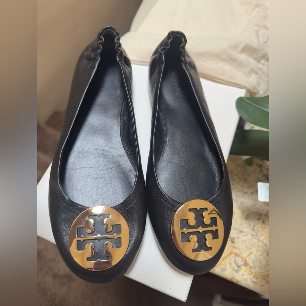 Authentic Tory Burch Minnie Travel Ballet in Perfect Black size 9